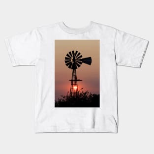 Kansas Smokey  Sunset with a Windmill silhouette Kids T-Shirt